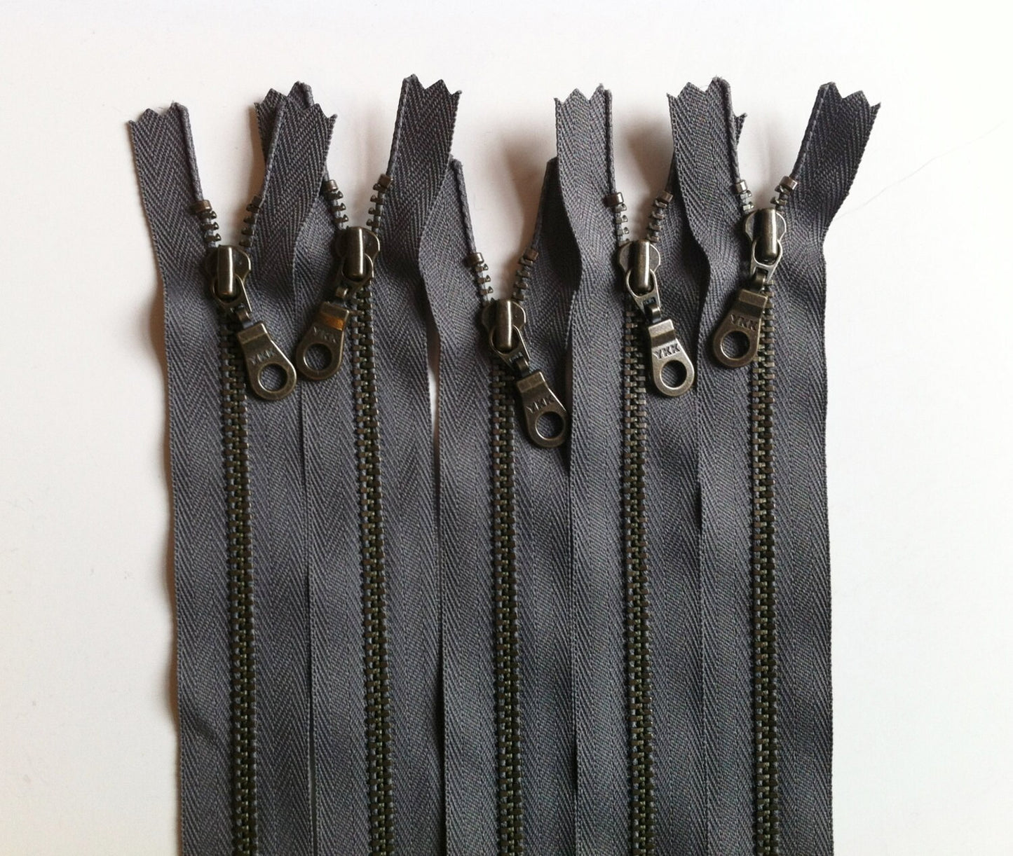 Wholesale 100 Pieces Gunmetal Grey YKK Metal Zippers - 16 Sizes