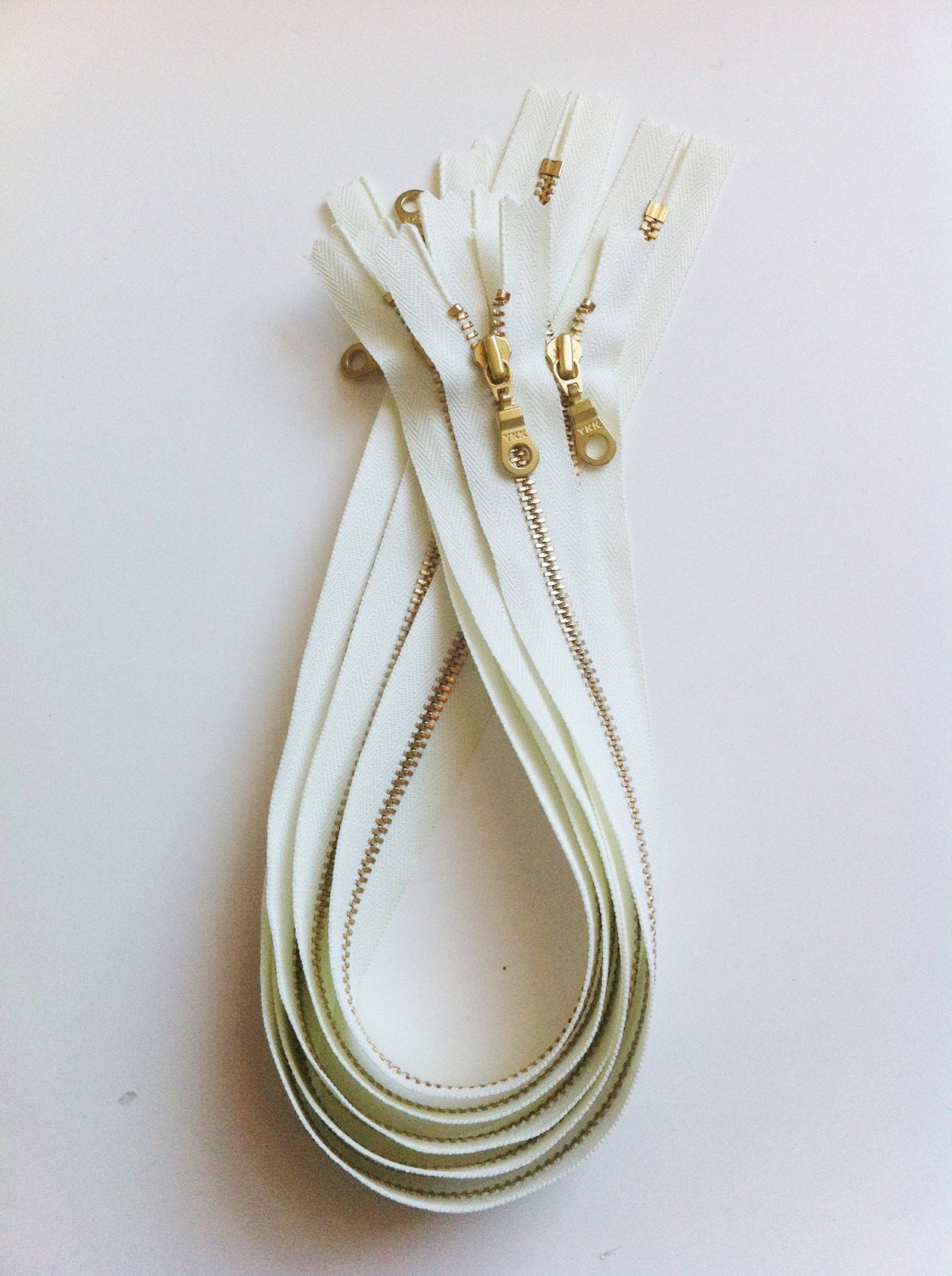 Wholesale 100 Pieces Ivory YKK Metal Zippers - 16 Sizes