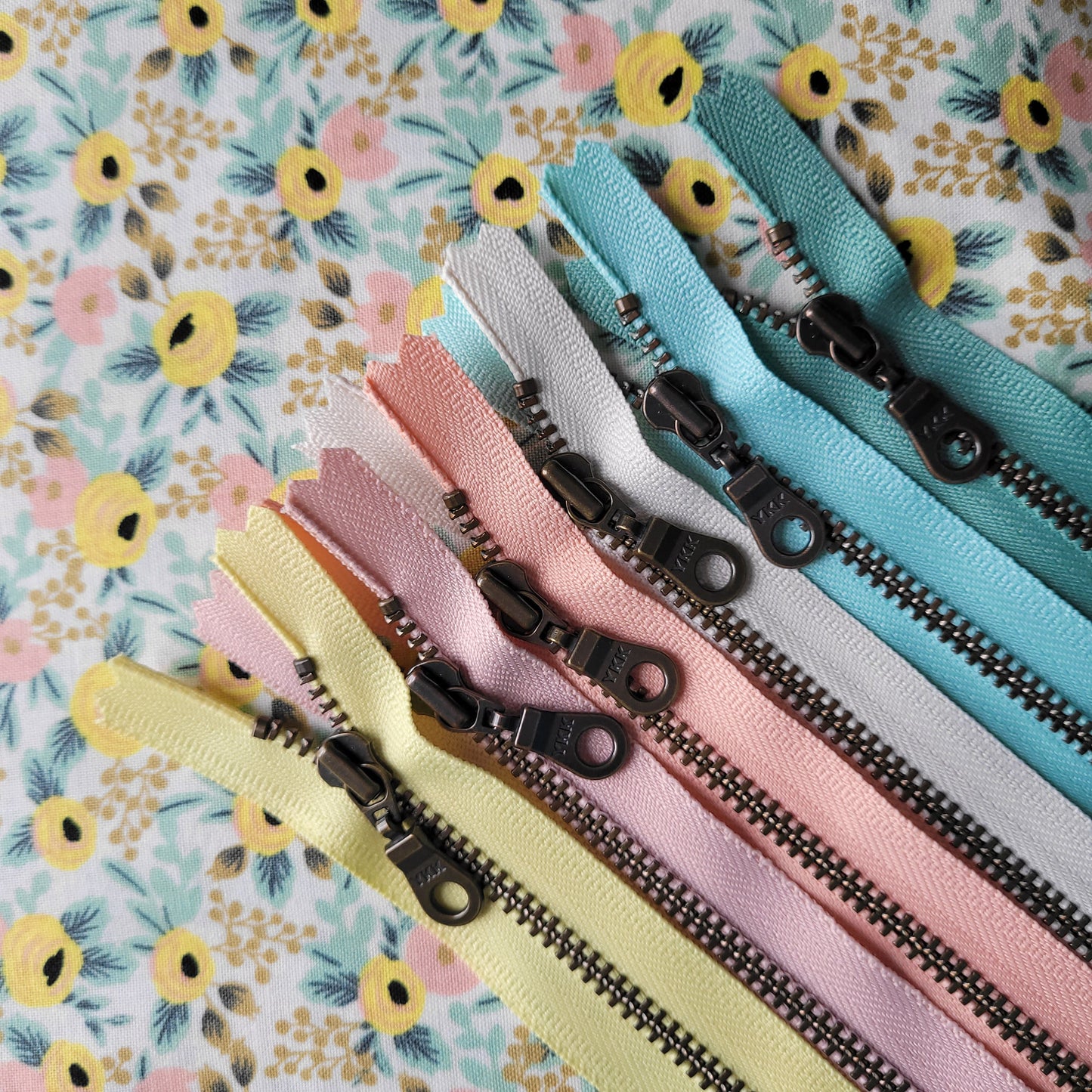 Bloom 9pc Sampler Set- Metal Teeth Zippers Assortment